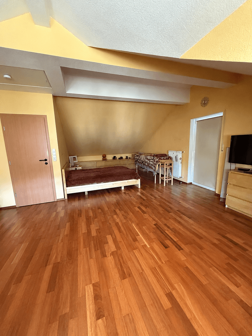 Predaj domu 210 m², pozemok 400 m², Kelkheim (Taunus), Hesensko Predaj domu 210 m², pozemok 400 m², Kelkheim (Taunus), Hesensko