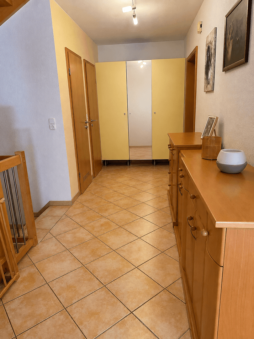 Predaj domu 210 m², pozemok 400 m², Kelkheim (Taunus), Hesensko Predaj domu 210 m², pozemok 400 m², Kelkheim (Taunus), Hesensko