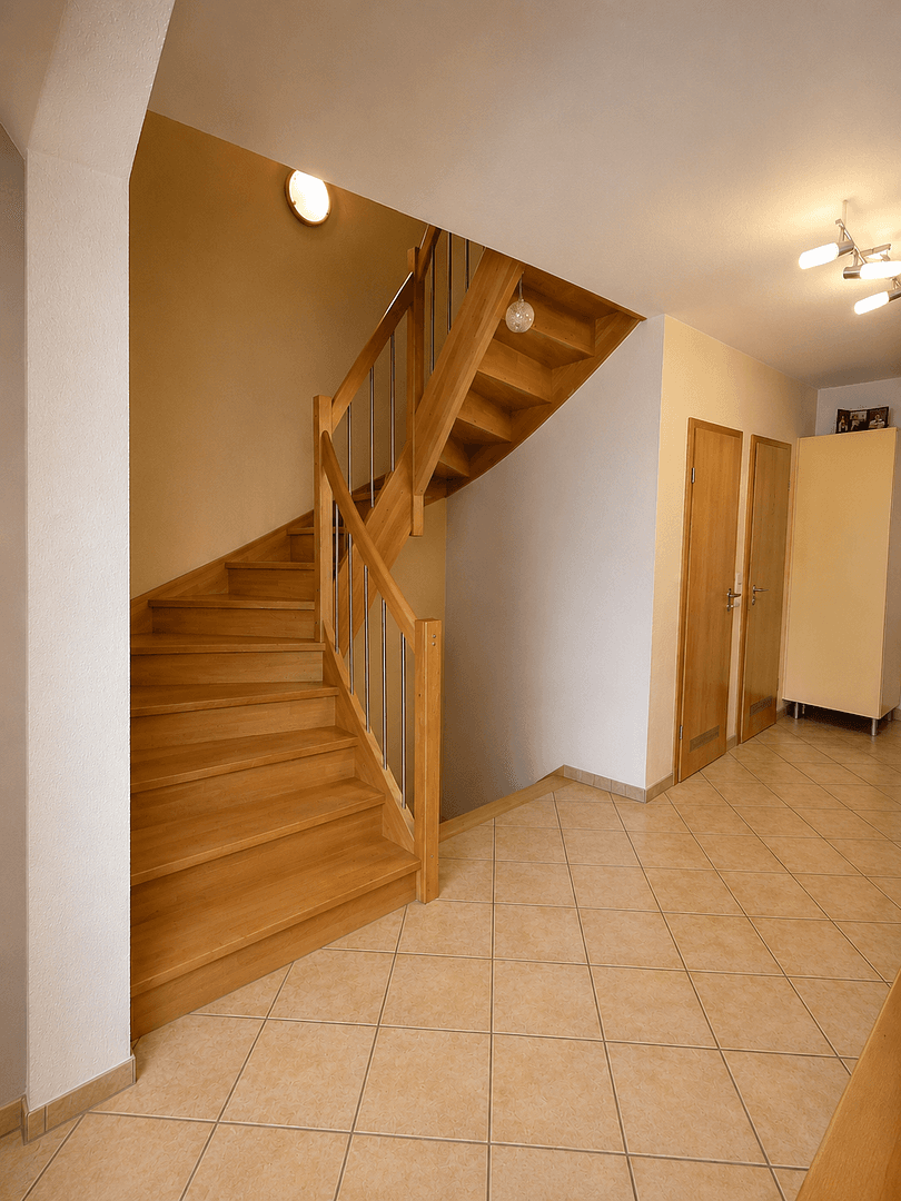 Predaj domu 210 m², pozemok 400 m², Kelkheim (Taunus), Hesensko Predaj domu 210 m², pozemok 400 m², Kelkheim (Taunus), Hesensko