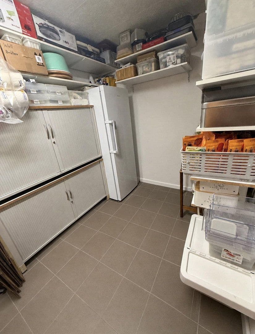 Predaj domu 210 m², pozemok 400 m², Kelkheim (Taunus), Hesensko Predaj domu 210 m², pozemok 400 m², Kelkheim (Taunus), Hesensko