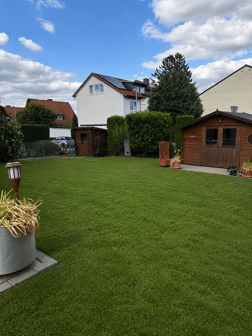 Predaj domu 210 m², pozemok 400 m², Kelkheim (Taunus), Hesensko Predaj domu 210 m², pozemok 400 m², Kelkheim (Taunus), Hesensko