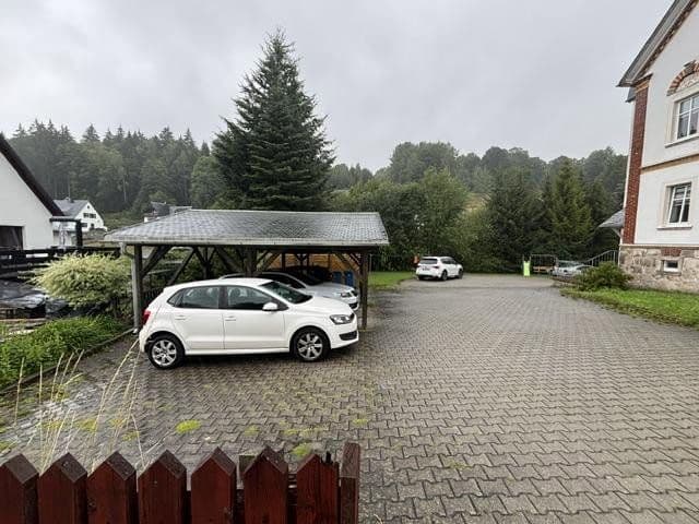 Predaj domu 357 m², pozemok 1.824 m², Hauptstraße 25, Breitenbrunn/Erzgebirge, Sasko Predaj domu 357 m², pozemok 1.824 m², Hauptstraße 25, Breitenbrunn/Erzgebirge, Sasko