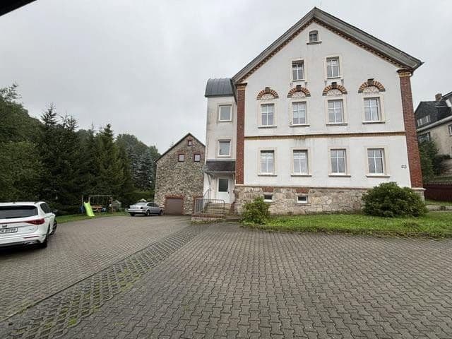 Predaj domu 357 m², pozemok 1.824 m², Hauptstraße 25, Breitenbrunn/Erzgebirge, Sasko Predaj domu 357 m², pozemok 1.824 m², Hauptstraße 25, Breitenbrunn/Erzgebirge, Sasko
