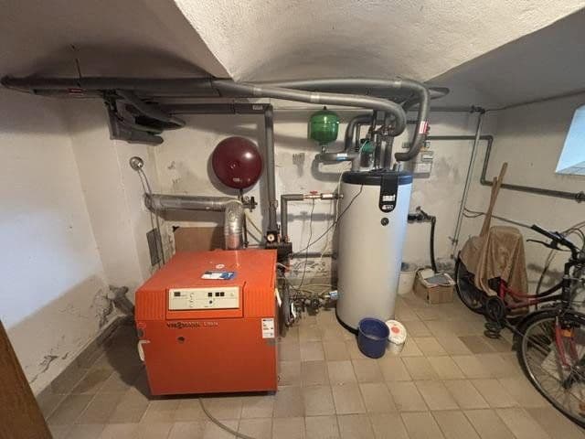 Predaj domu 357 m², pozemok 1.824 m², Hauptstraße 25, Breitenbrunn/Erzgebirge, Sasko Predaj domu 357 m², pozemok 1.824 m², Hauptstraße 25, Breitenbrunn/Erzgebirge, Sasko