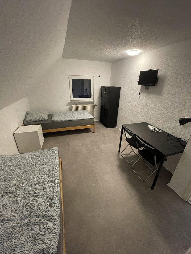 Predaj domu 178 m², pozemok 390 m², Tulpenstraße 13, Eggenstein-Leopoldshafen, Bádensko-Wurttembersko Predaj domu 178 m², pozemok 390 m², Tulpenstraße 13, Eggenstein-Leopoldshafen, Bádensko-Wurttembersko