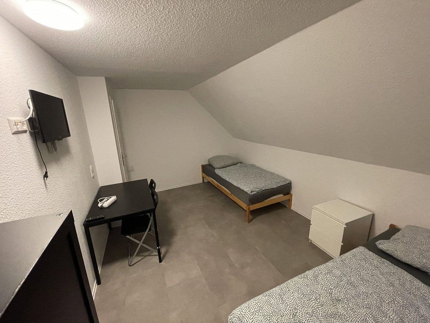 Predaj domu 178 m², pozemok 390 m², Tulpenstraße 13, Eggenstein-Leopoldshafen, Bádensko-Wurttembersko Predaj domu 178 m², pozemok 390 m², Tulpenstraße 13, Eggenstein-Leopoldshafen, Bádensko-Wurttembersko