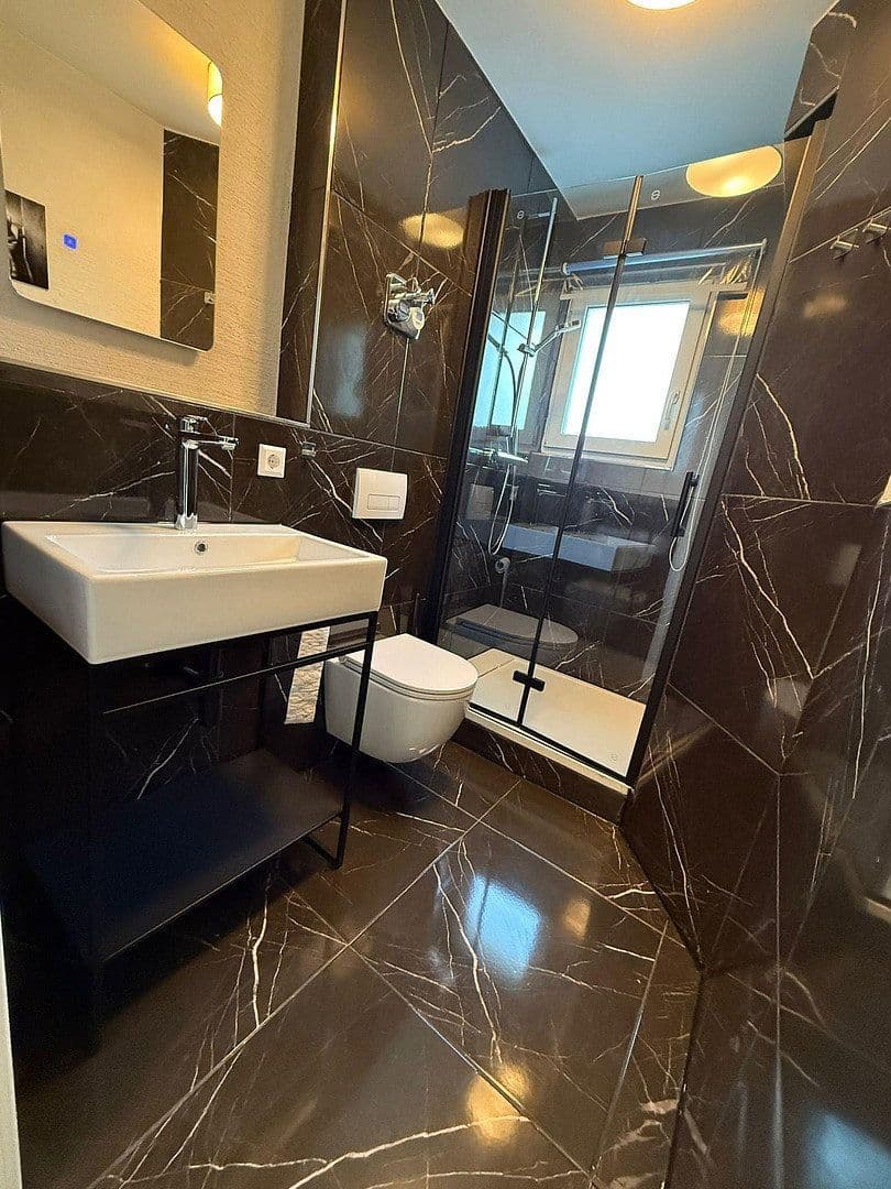 Predaj domu 178 m², pozemok 390 m², Tulpenstraße 13, Eggenstein-Leopoldshafen, Bádensko-Wurttembersko Predaj domu 178 m², pozemok 390 m², Tulpenstraße 13, Eggenstein-Leopoldshafen, Bádensko-Wurttembersko