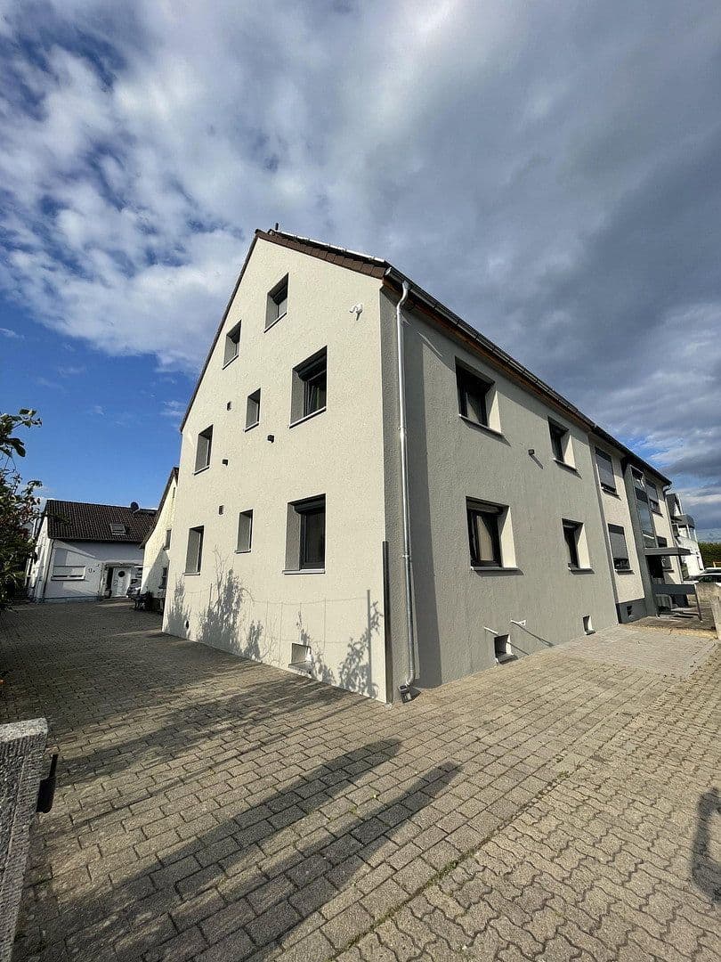 Predaj domu 178 m², pozemok 390 m², Tulpenstraße 13, Eggenstein-Leopoldshafen, Bádensko-Wurttembersko Predaj domu 178 m², pozemok 390 m², Tulpenstraße 13, Eggenstein-Leopoldshafen, Bádensko-Wurttembersko