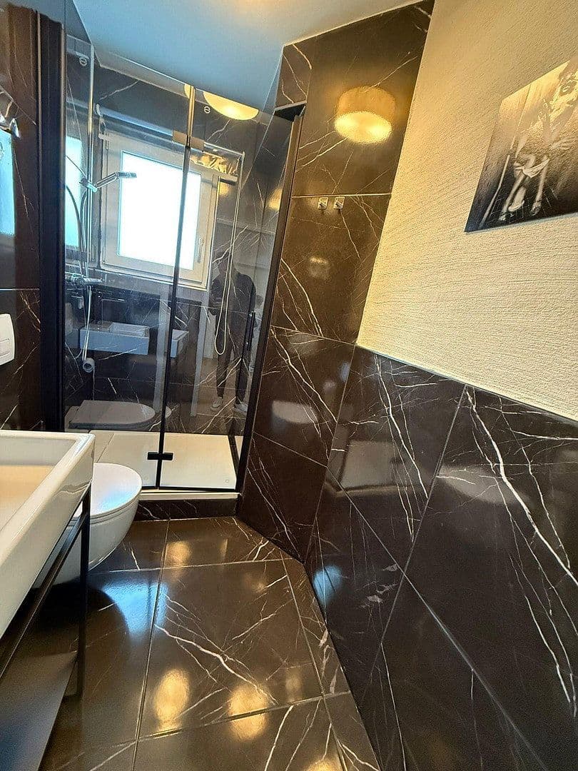 Predaj domu 178 m², pozemok 390 m², Tulpenstraße 13, Eggenstein-Leopoldshafen, Bádensko-Wurttembersko Predaj domu 178 m², pozemok 390 m², Tulpenstraße 13, Eggenstein-Leopoldshafen, Bádensko-Wurttembersko