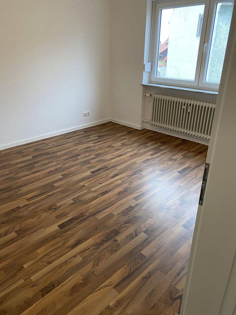 Prenájom bytu 3-izbový 76 m², Essenheim, Porýnie-Falcko Prenájom bytu 3-izbový 76 m², Essenheim, Porýnie-Falcko