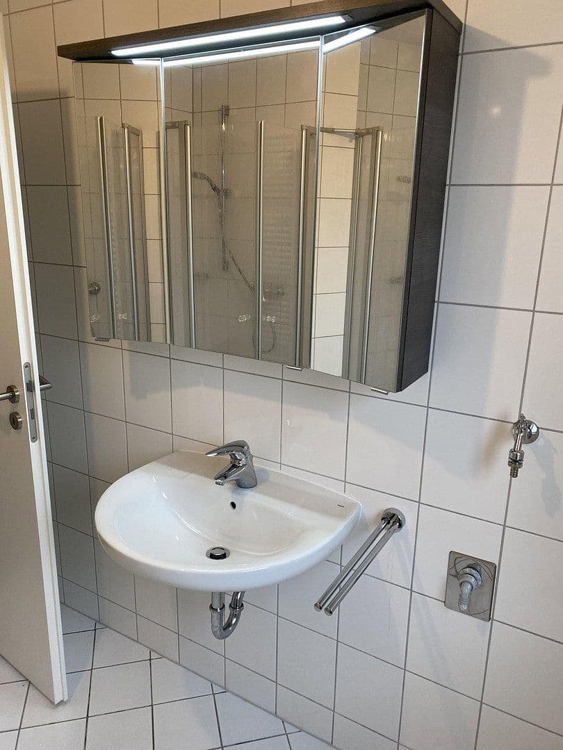 Prenájom bytu 3-izbový 76 m², Essenheim, Porýnie-Falcko Prenájom bytu 3-izbový 76 m², Essenheim, Porýnie-Falcko