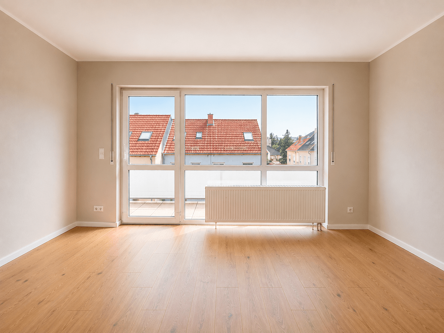 Prenájom bytu 4-izbový 90 m², An der Post 12, Weinböhla, Sasko Prenájom bytu 4-izbový 90 m², An der Post 12, Weinböhla, Sasko
