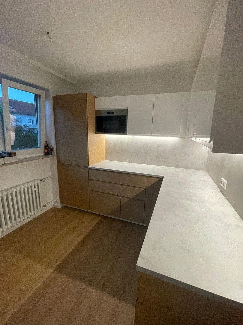 Prenájom bytu 4-izbový 112 m², Gerbrunn, Bavorsko Prenájom bytu 4-izbový 112 m², Gerbrunn, Bavorsko