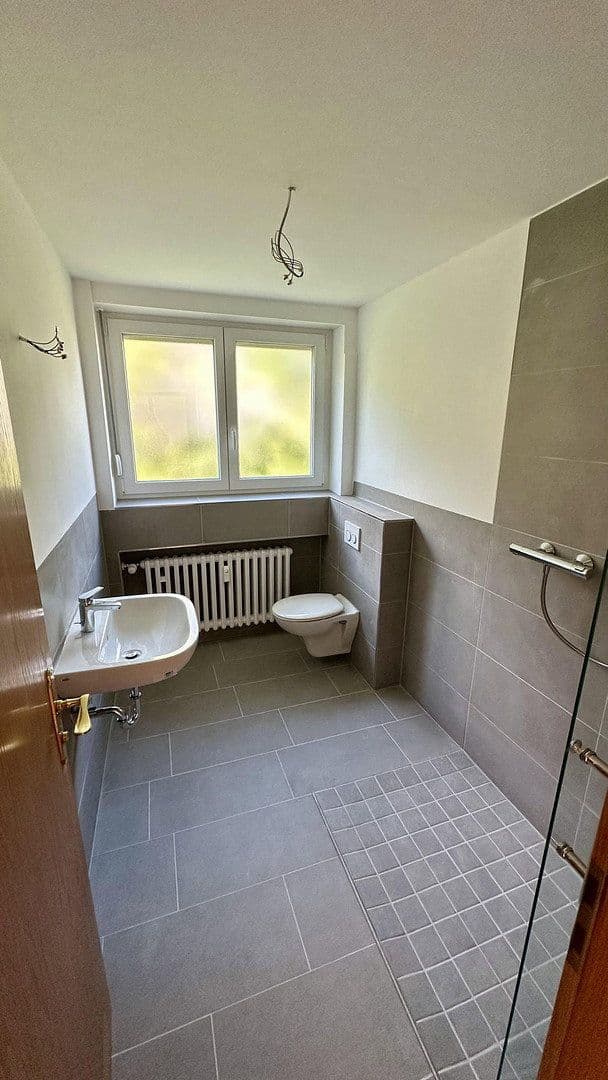 Prenájom bytu 4-izbový 112 m², Gerbrunn, Bavorsko Prenájom bytu 4-izbový 112 m², Gerbrunn, Bavorsko