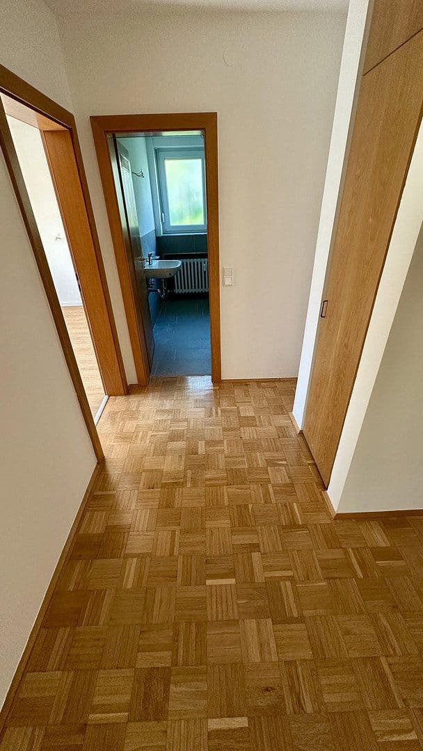 Prenájom bytu 4-izbový 112 m², Gerbrunn, Bavorsko Prenájom bytu 4-izbový 112 m², Gerbrunn, Bavorsko