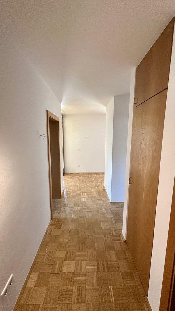 Prenájom bytu 4-izbový 112 m², Gerbrunn, Bavorsko Prenájom bytu 4-izbový 112 m², Gerbrunn, Bavorsko