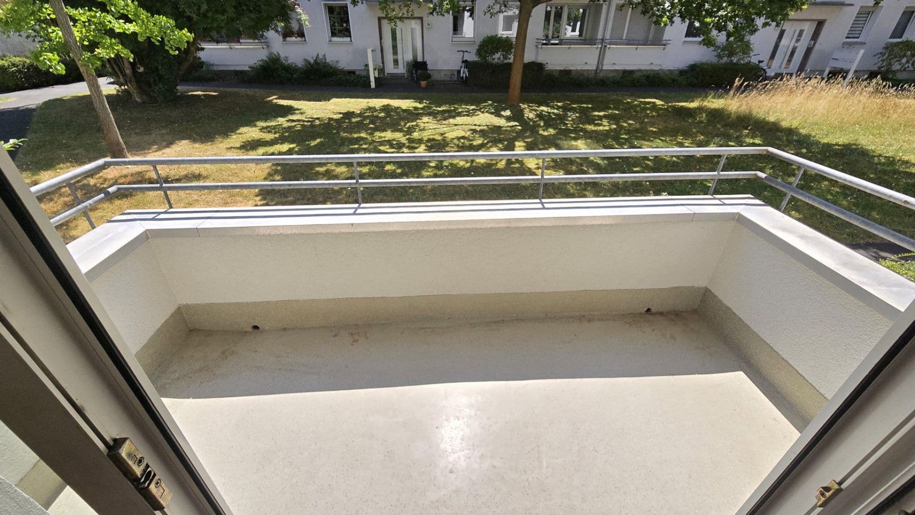 Prenájom bytu 3-izbový 80 m², Bonn, Severné Porýnie - Westfálsko Prenájom bytu 3-izbový 80 m², Bonn, Severné Porýnie - Westfálsko