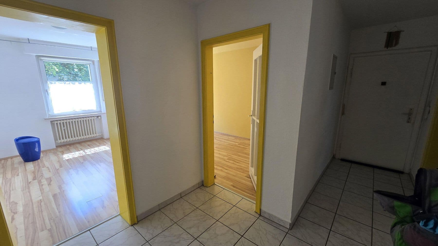 Prenájom bytu 3-izbový 80 m², Bonn, Severné Porýnie - Westfálsko Prenájom bytu 3-izbový 80 m², Bonn, Severné Porýnie - Westfálsko