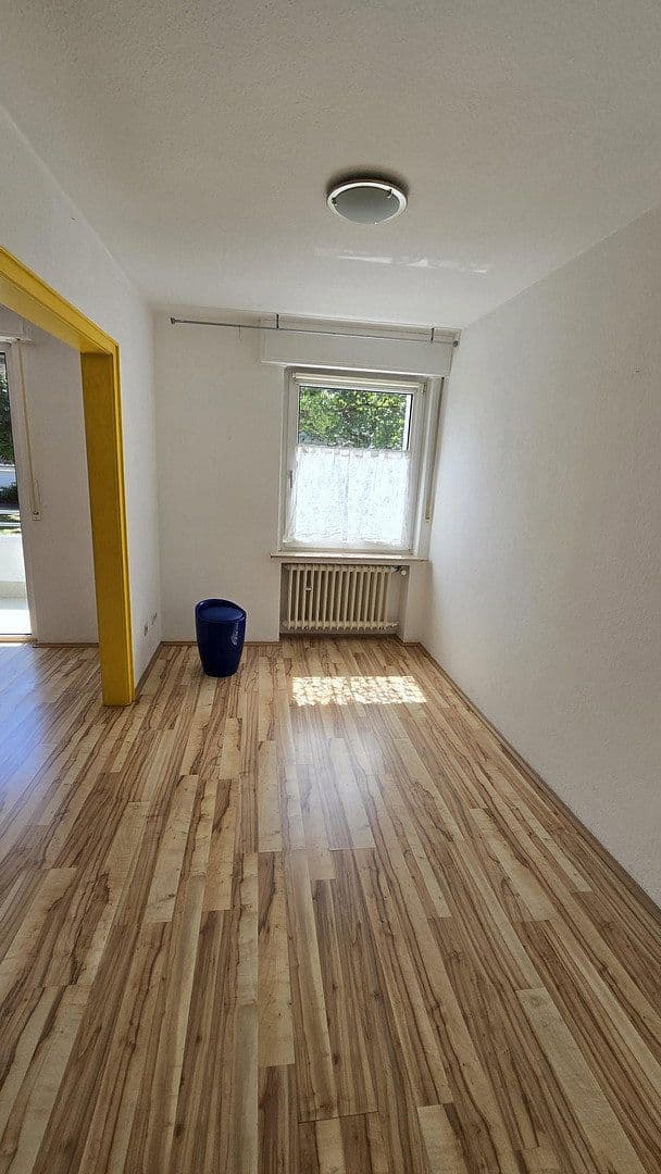 Prenájom bytu 3-izbový 80 m², Bonn, Severné Porýnie - Westfálsko Prenájom bytu 3-izbový 80 m², Bonn, Severné Porýnie - Westfálsko