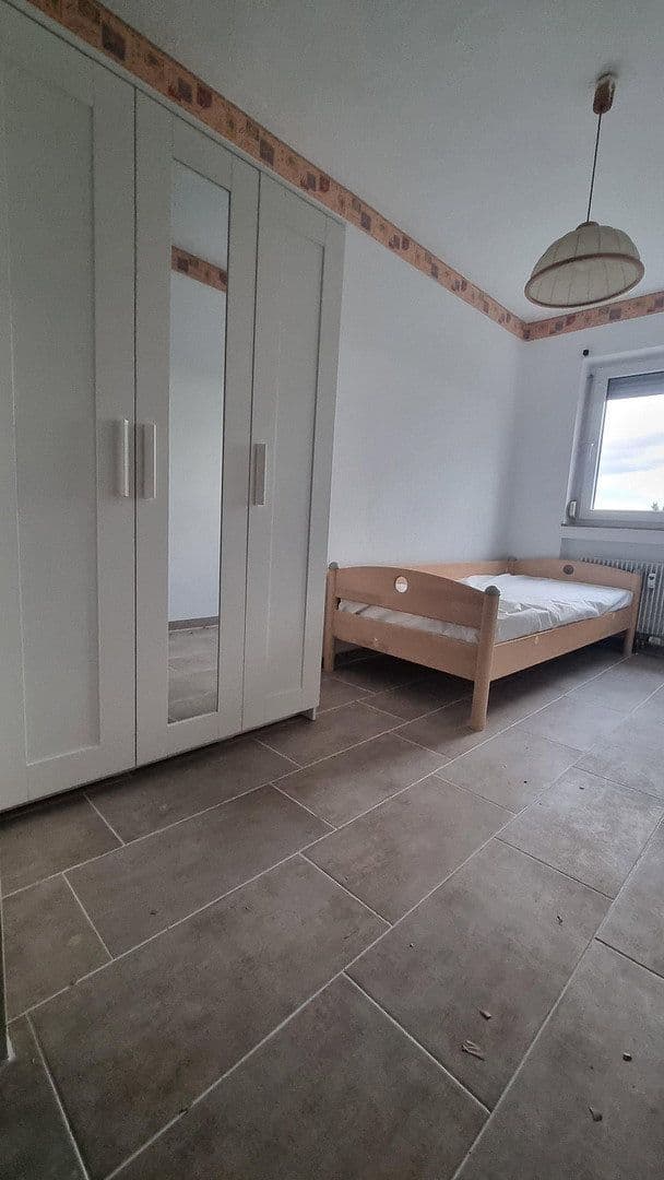 Prenájom bytu 3-izbový 70 m², Rüsselsheim am Main, Hesensko Prenájom bytu 3-izbový 70 m², Rüsselsheim am Main, Hesensko