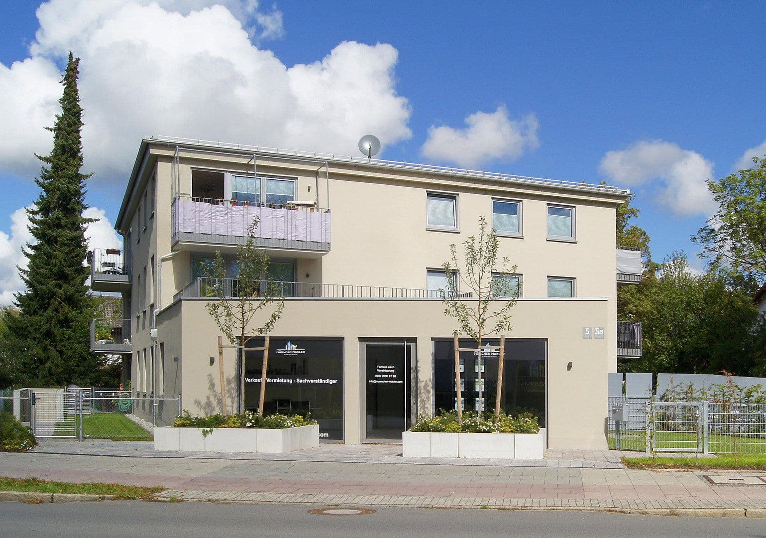 Prenájom bytu 2-izbový 50 m², Hohenlindner Straße 5, Feldkirchen, Bavorsko Prenájom bytu 2-izbový 50 m², Hohenlindner Straße 5, Feldkirchen, Bavorsko