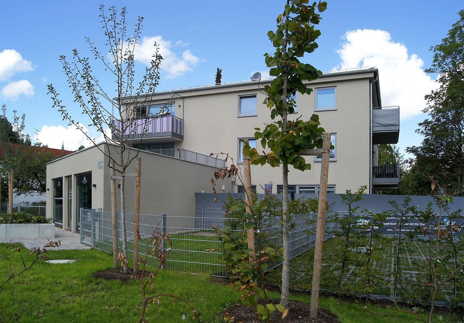 Prenájom bytu 2-izbový 50 m², Hohenlindner Straße 5, Feldkirchen, Bavorsko Prenájom bytu 2-izbový 50 m², Hohenlindner Straße 5, Feldkirchen, Bavorsko