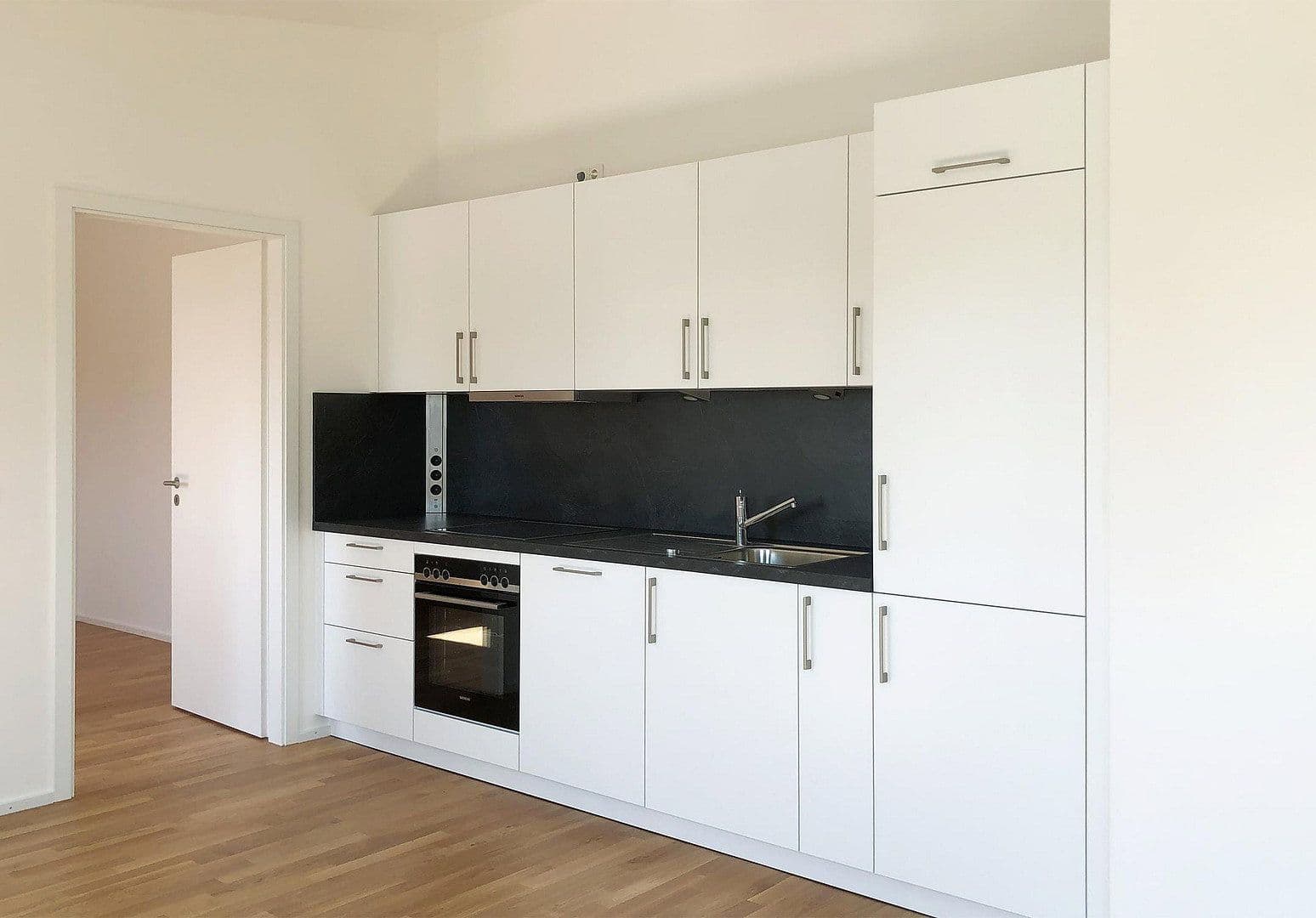Prenájom bytu 2-izbový 50 m², Hohenlindner Straße 5, Feldkirchen, Bavorsko Prenájom bytu 2-izbový 50 m², Hohenlindner Straße 5, Feldkirchen, Bavorsko