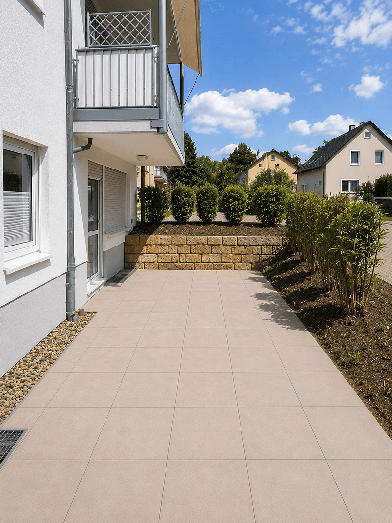 Prenájom bytu 5-izbový 119 m², An der Post 13, Weinböhla, Sasko Prenájom bytu 5-izbový 119 m², An der Post 13, Weinböhla, Sasko
