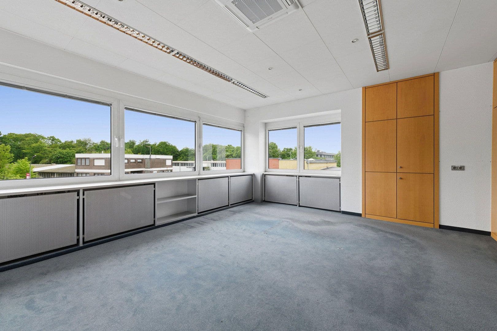Prenájom kancelárie 646 m², Moselstr. 14, Neuss, Severné Porýnie - Westfálsko Prenájom kancelárie 646 m², Moselstr. 14, Neuss, Severné Porýnie - Westfálsko