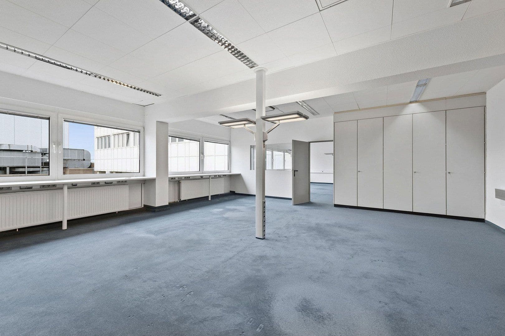 Prenájom kancelárie 646 m², Moselstr. 14, Neuss, Severné Porýnie - Westfálsko Prenájom kancelárie 646 m², Moselstr. 14, Neuss, Severné Porýnie - Westfálsko