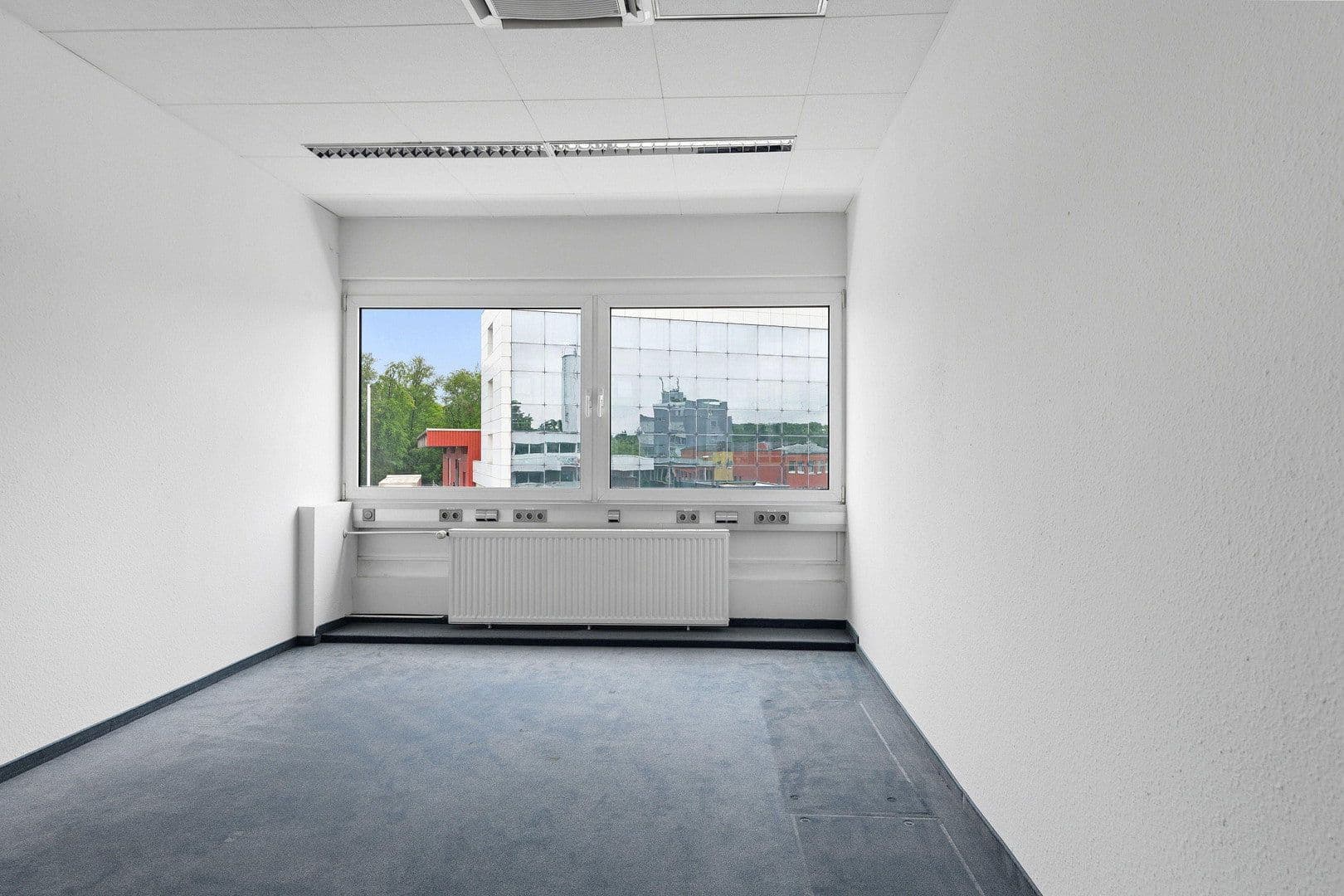 Prenájom kancelárie 646 m², Moselstr. 14, Neuss, Severné Porýnie - Westfálsko Prenájom kancelárie 646 m², Moselstr. 14, Neuss, Severné Porýnie - Westfálsko