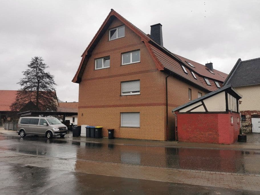 Prenájom bytu 3-izbový 90 m², Kirchstrasse 8, Schwalmtal, Hesensko Prenájom bytu 3-izbový 90 m², Kirchstrasse 8, Schwalmtal, Hesensko
