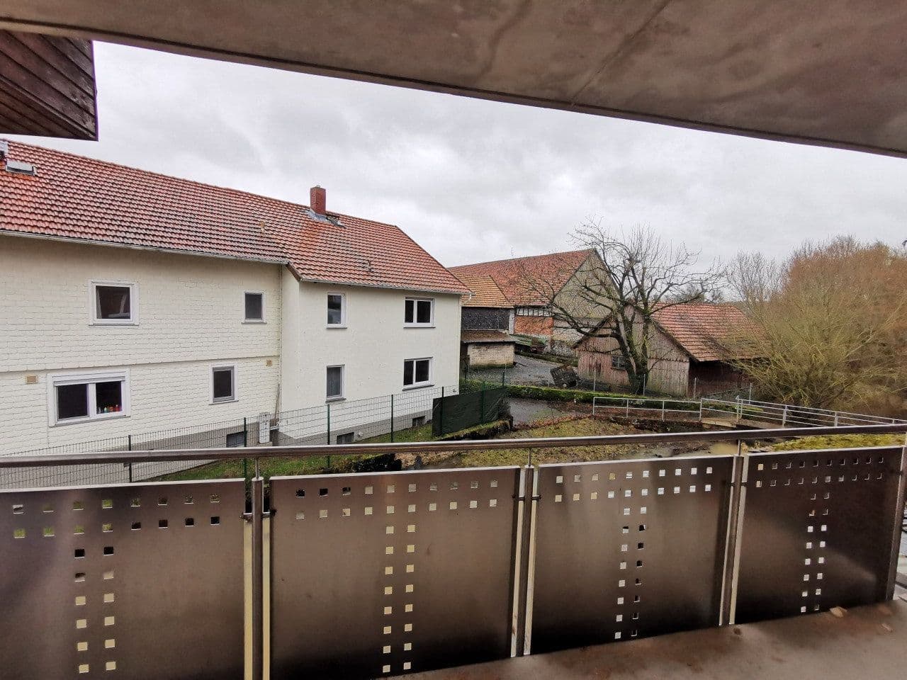 Prenájom bytu 3-izbový 90 m², Kirchstrasse 8, Schwalmtal, Hesensko Prenájom bytu 3-izbový 90 m², Kirchstrasse 8, Schwalmtal, Hesensko