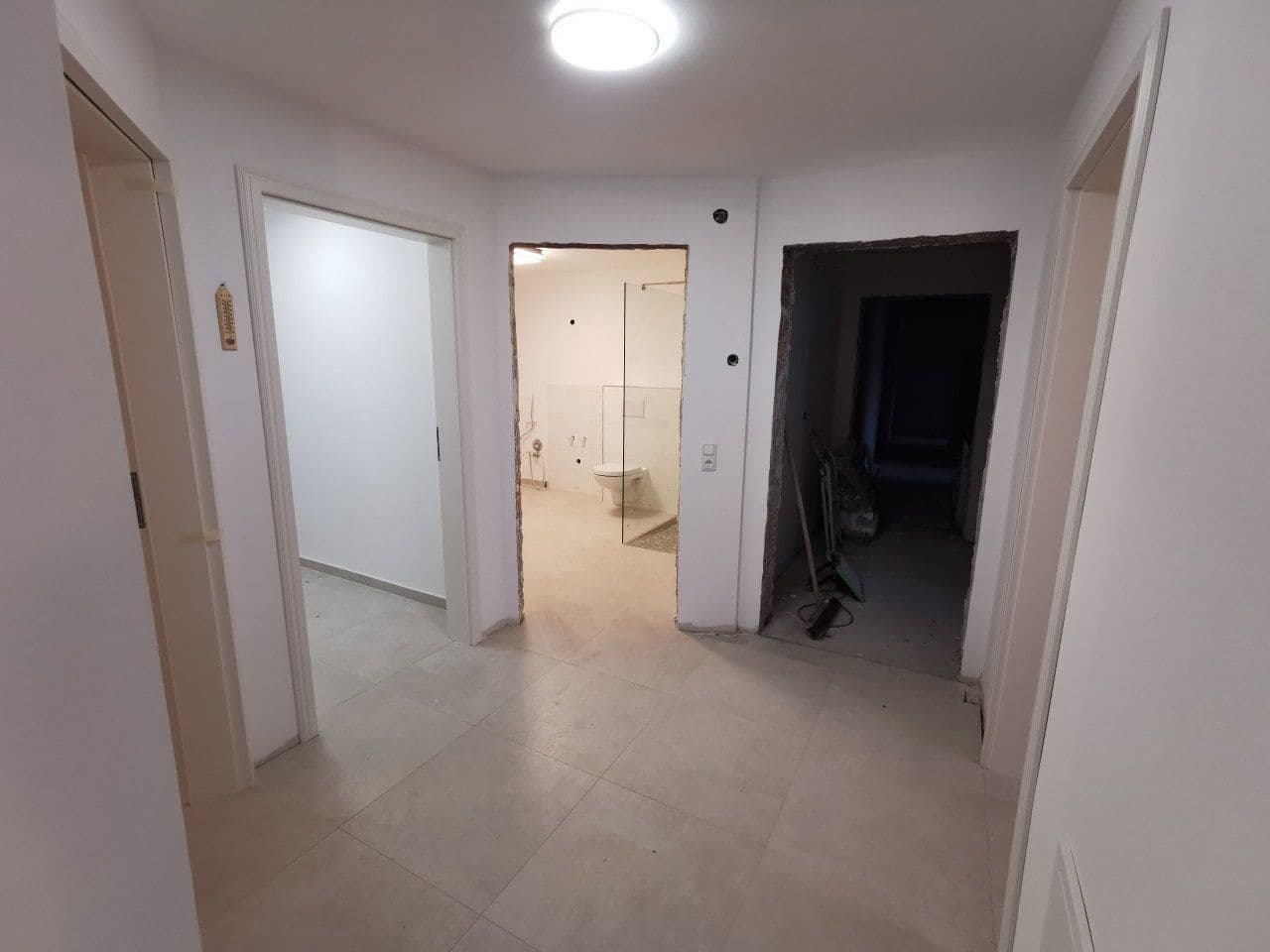 Prenájom bytu 3-izbový 90 m², Kirchstrasse 8, Schwalmtal, Hesensko Prenájom bytu 3-izbový 90 m², Kirchstrasse 8, Schwalmtal, Hesensko