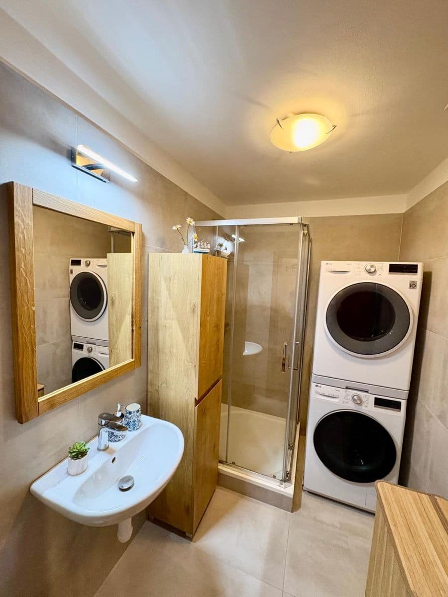 Predaj bytu 2-izbový 61 m², Slunečná, Černošice, Středočeský kraj Predaj bytu 2-izbový 61 m², Slunečná, Černošice, Středočeský kraj