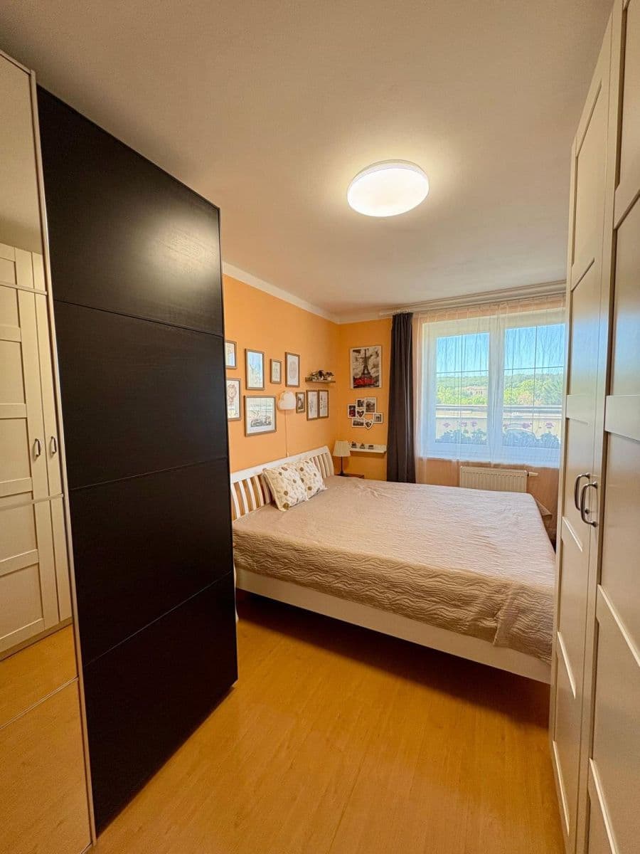 Predaj bytu 2-izbový 61 m², Slunečná, Černošice, Středočeský kraj Predaj bytu 2-izbový 61 m², Slunečná, Černošice, Středočeský kraj