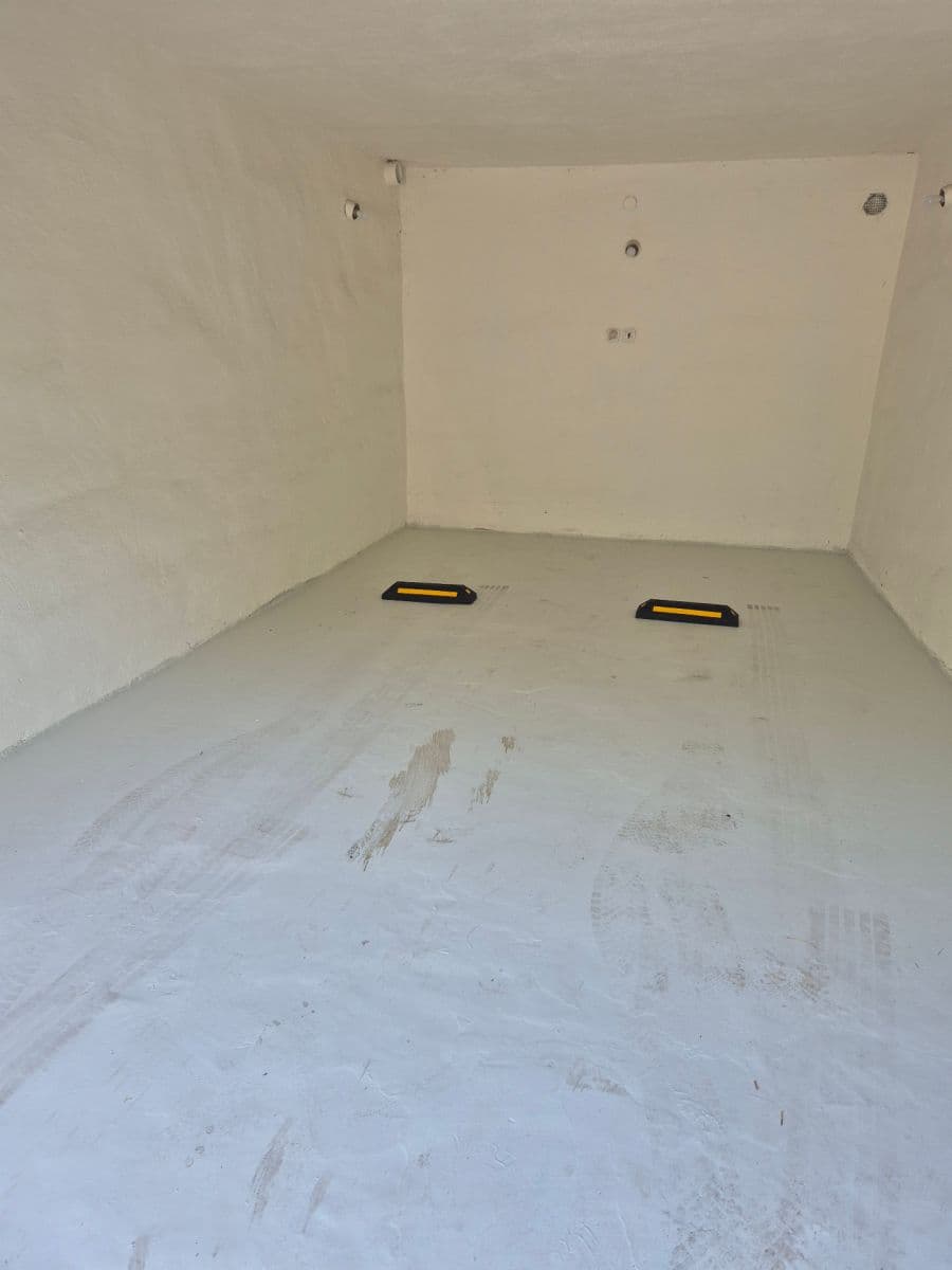 Predaj garáže 29 m², Třinec, Moravskoslezský kraj Predaj garáže 29 m², Třinec, Moravskoslezský kraj