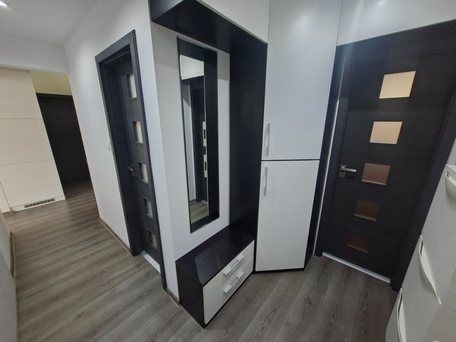 Prenájom bytu 3-izbový 75 m², Víta Nejedlého, Chrudim, Pardubický kraj Prenájom bytu 3-izbový 75 m², Víta Nejedlého, Chrudim, Pardubický kraj