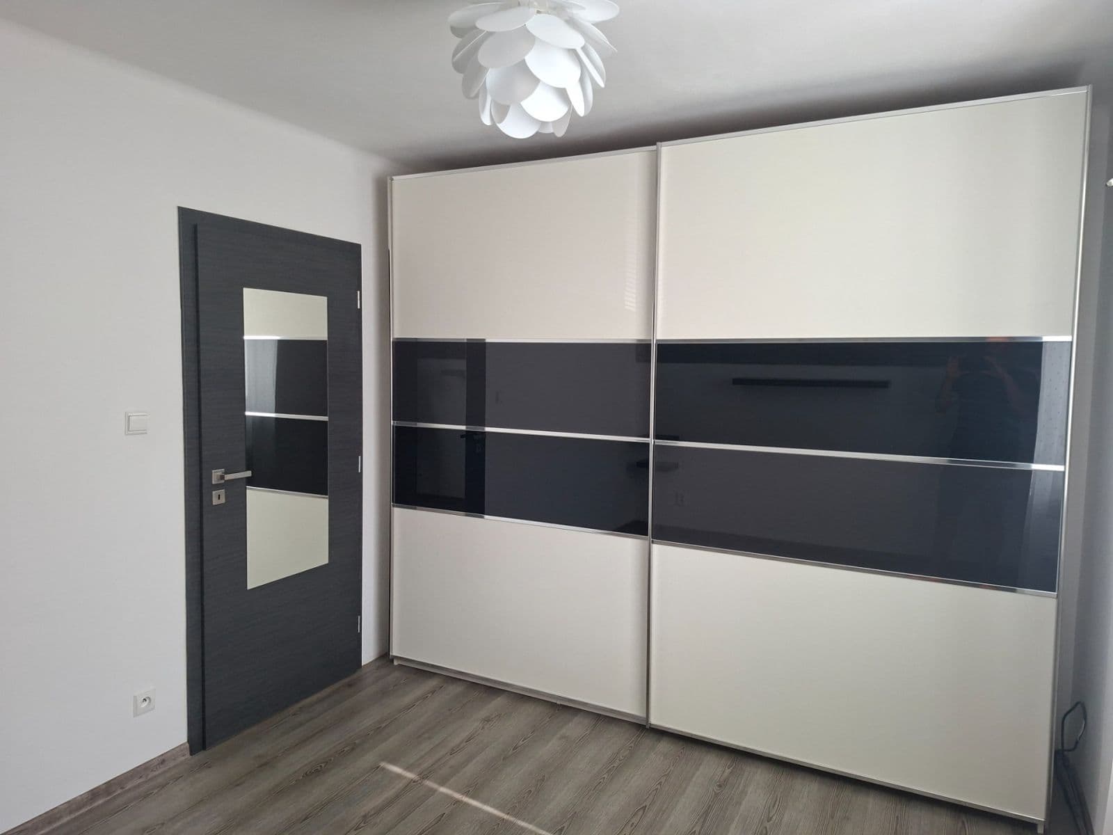 Prenájom bytu 3-izbový 75 m², Víta Nejedlého, Chrudim, Pardubický kraj Prenájom bytu 3-izbový 75 m², Víta Nejedlého, Chrudim, Pardubický kraj