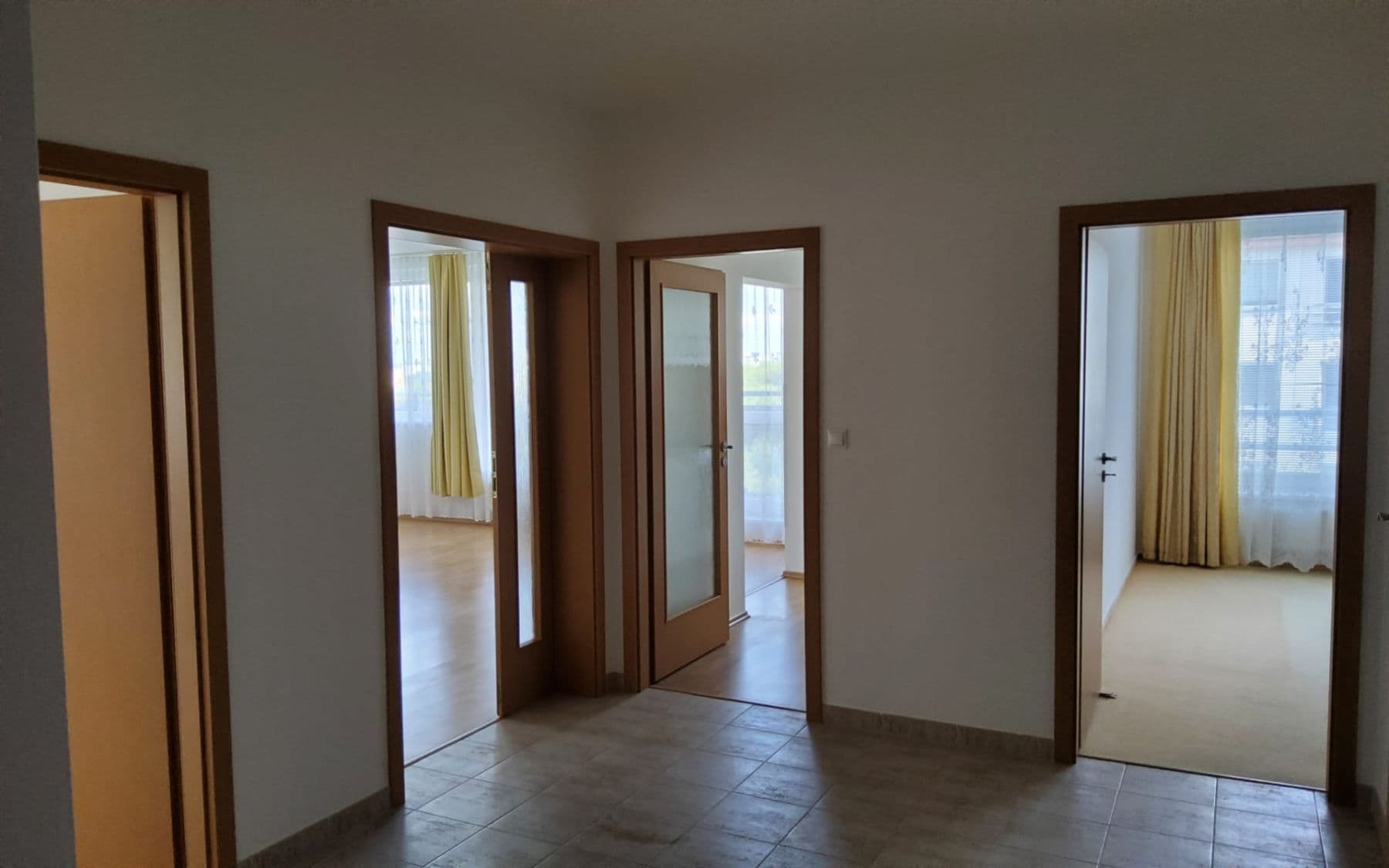 Prenájom bytu 3-izbový 89 m², Symfonická, Praha, Praha Prenájom bytu 3-izbový 89 m², Symfonická, Praha, Praha