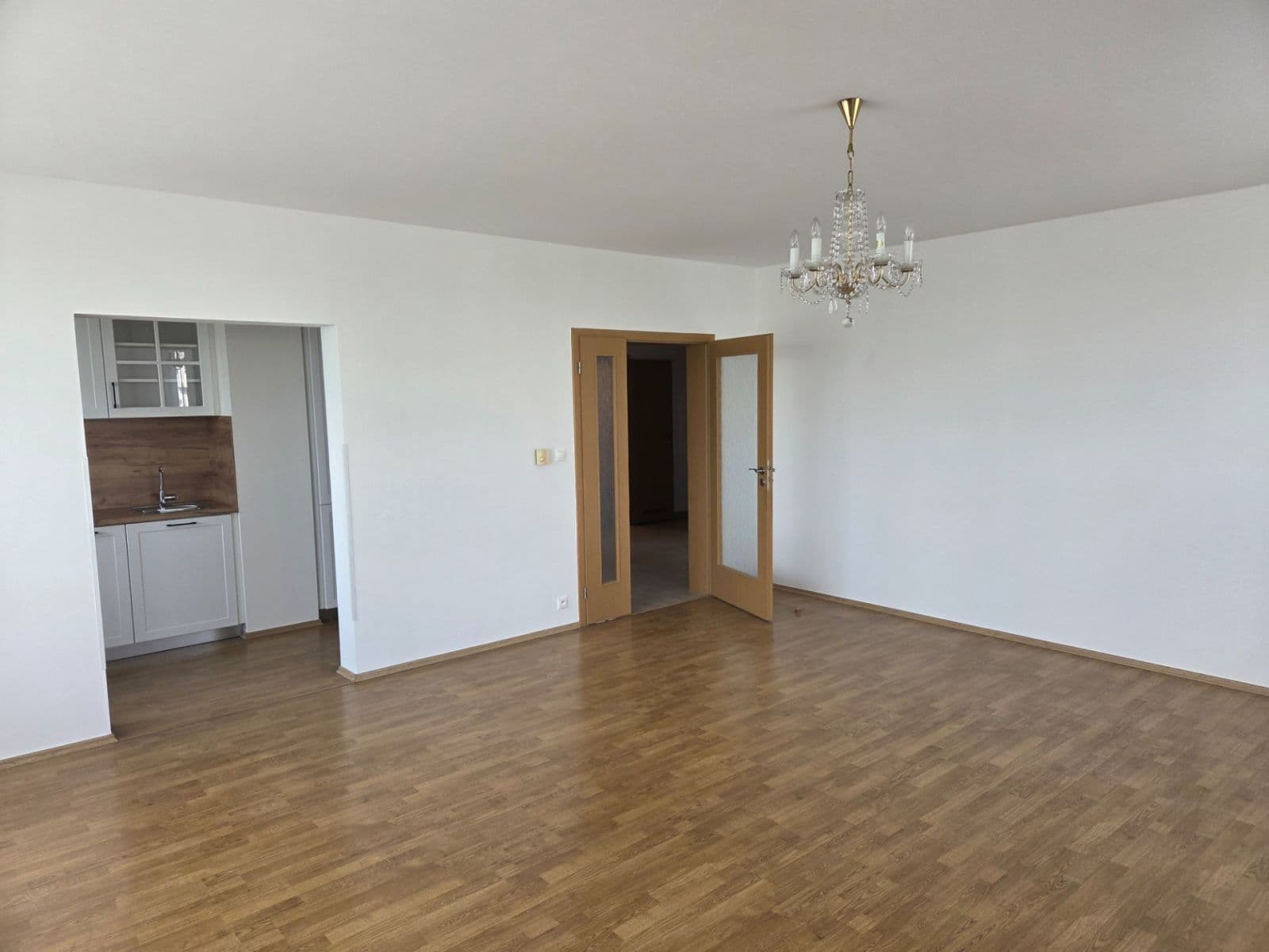 Prenájom bytu 3-izbový 89 m², Symfonická, Praha, Praha Prenájom bytu 3-izbový 89 m², Symfonická, Praha, Praha