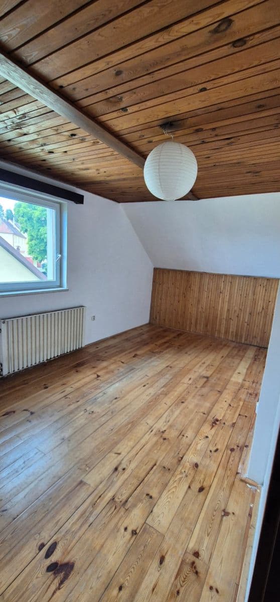 Predaj domu 333 m², pozemok 533 m², 28. října, Jindřichův Hradec, Jihočeský kraj Predaj domu 333 m², pozemok 533 m², 28. října, Jindřichův Hradec, Jihočeský kraj
