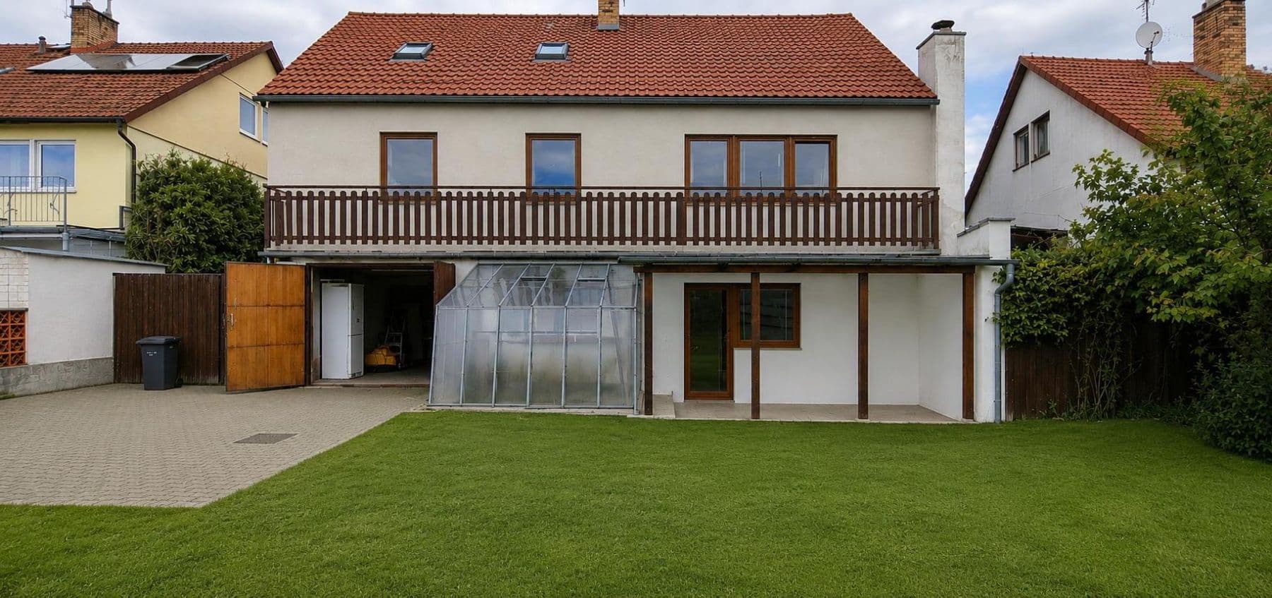 Predaj domu 333 m², pozemok 533 m², 28. října, Jindřichův Hradec, Jihočeský kraj Predaj domu 333 m², pozemok 533 m², 28. října, Jindřichův Hradec, Jihočeský kraj