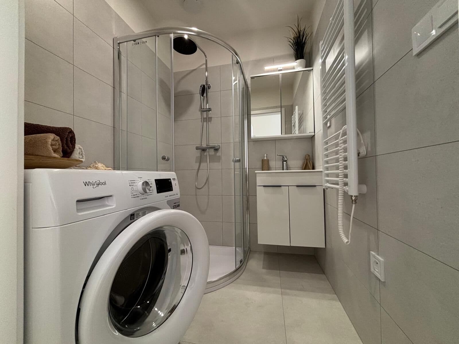 Prenájom bytu 1-izbový 19 m², Kolmá, Praha, Praha Prenájom bytu 1-izbový 19 m², Kolmá, Praha, Praha