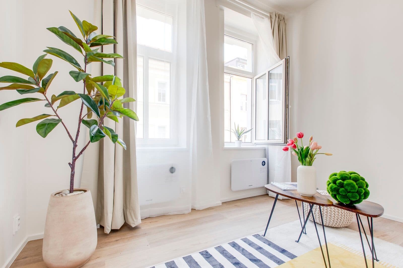 Prenájom bytu 1-izbový 19 m², Kolmá, Praha, Praha Prenájom bytu 1-izbový 19 m², Kolmá, Praha, Praha