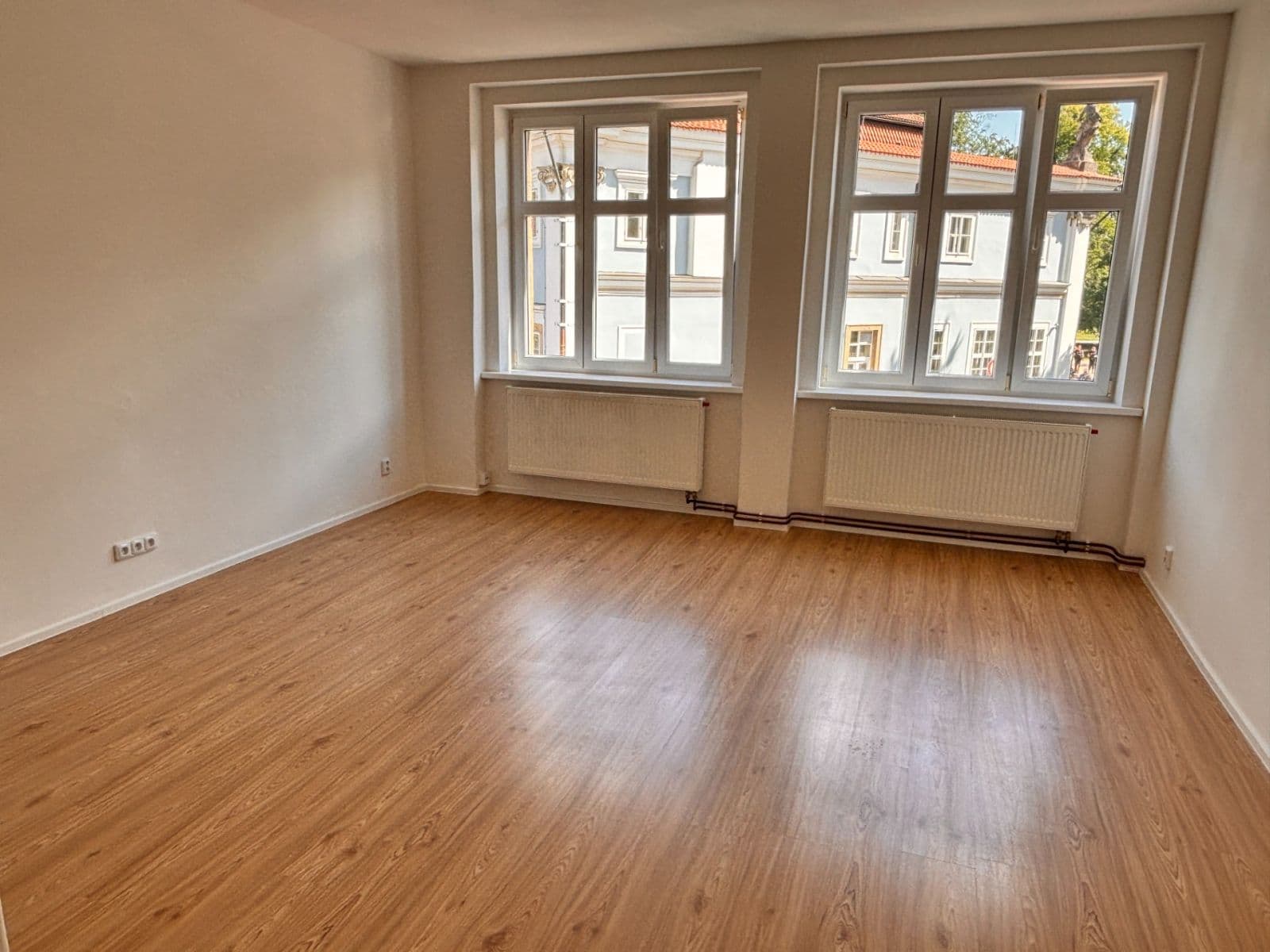 Prenájom bytu 3-izbový 85 m², U zámku, Teplice, Ústecký kraj Prenájom bytu 3-izbový 85 m², U zámku, Teplice, Ústecký kraj