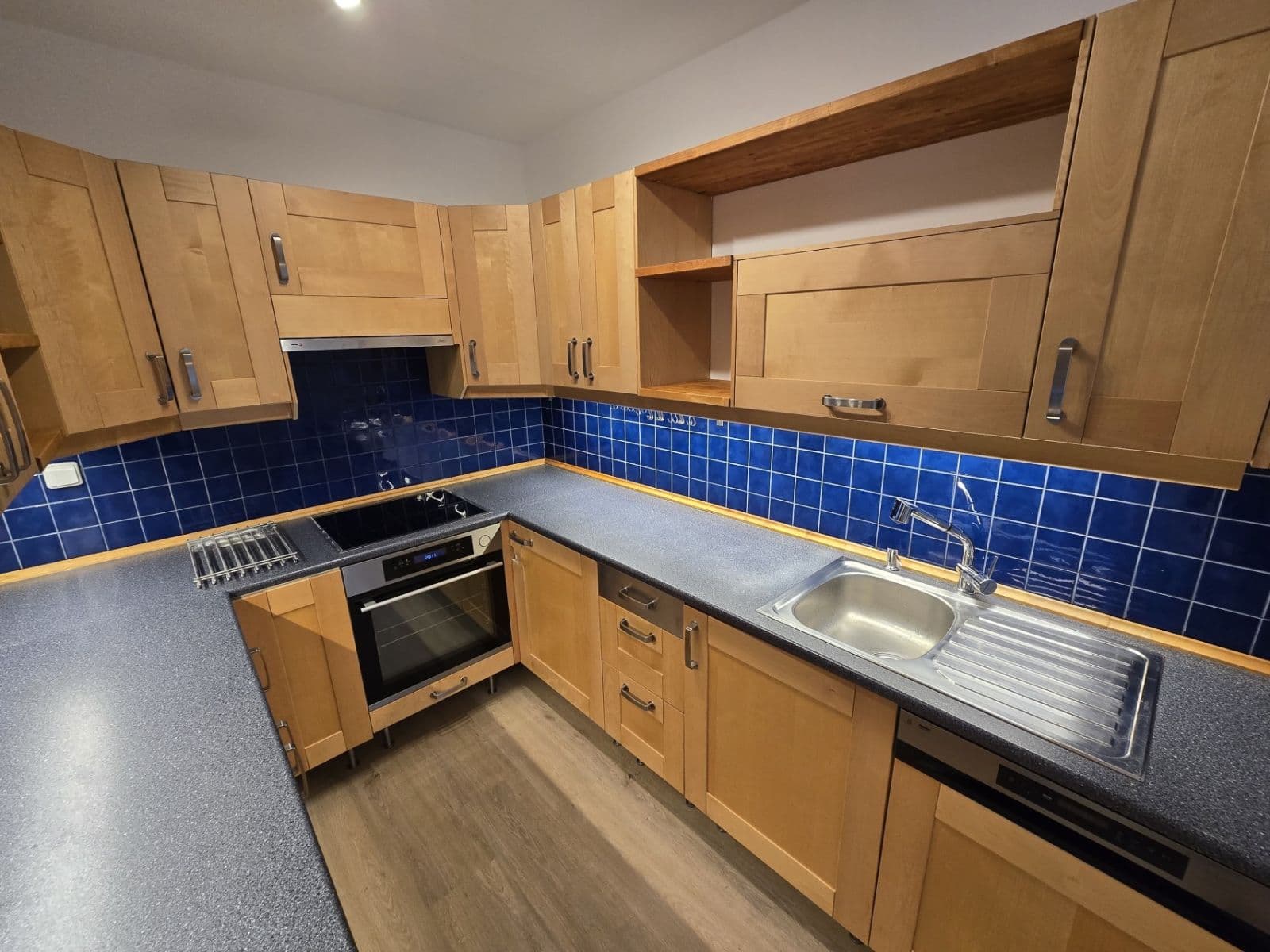 Prenájom bytu 3-izbový 77 m², Dědinova, Praha, Praha Prenájom bytu 3-izbový 77 m², Dědinova, Praha, Praha
