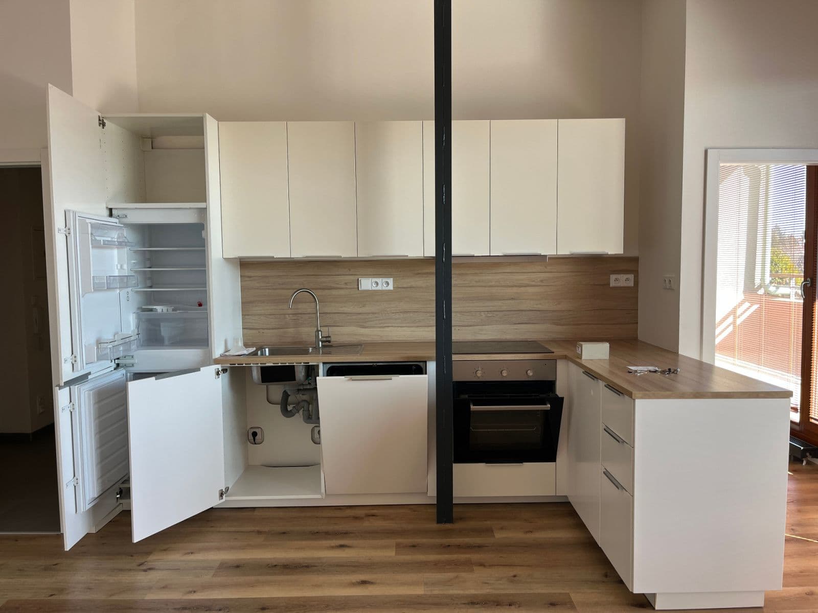Prenájom bytu 2-izbový 80 m², U Náměstí, Dolní Břežany, Středočeský kraj Prenájom bytu 2-izbový 80 m², U Náměstí, Dolní Břežany, Středočeský kraj