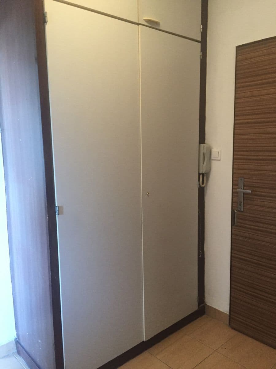 Prenájom bytu 1-izbový 49 m², Bohuslava Martinů, Brno, Jihomoravský kraj Prenájom bytu 1-izbový 49 m², Bohuslava Martinů, Brno, Jihomoravský kraj