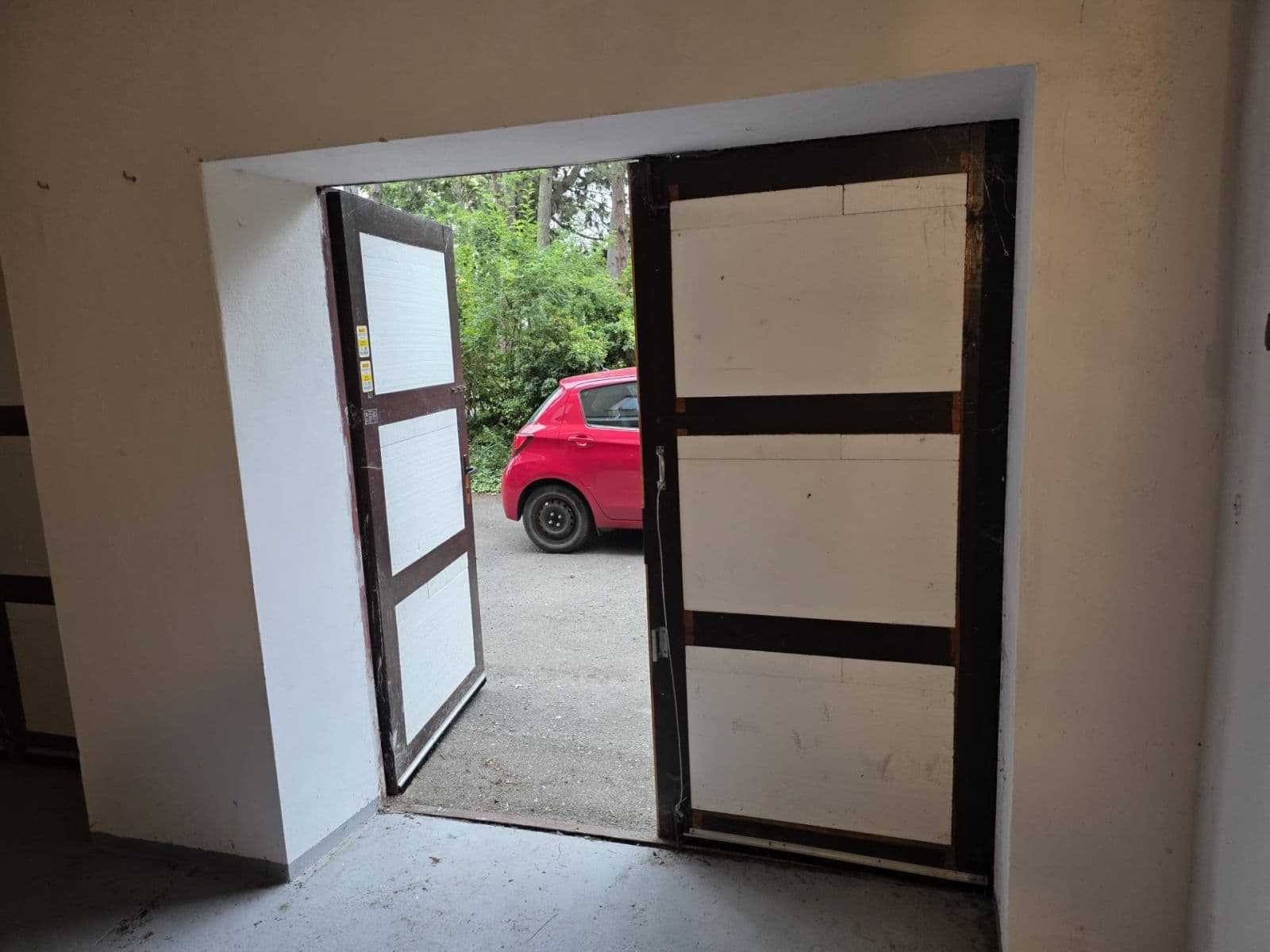 Prenájom garáže 15 m², Praha, Praha Prenájom garáže 15 m², Praha, Praha